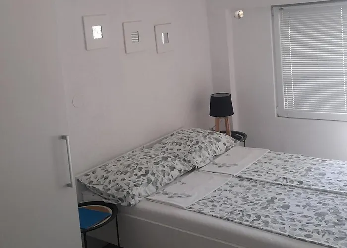 By The Sea - 18451 Apartamento